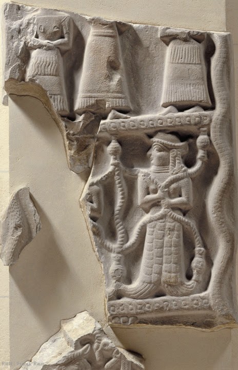 10a - Ninhursag with entwined ropes as serpents symbolizing DNA