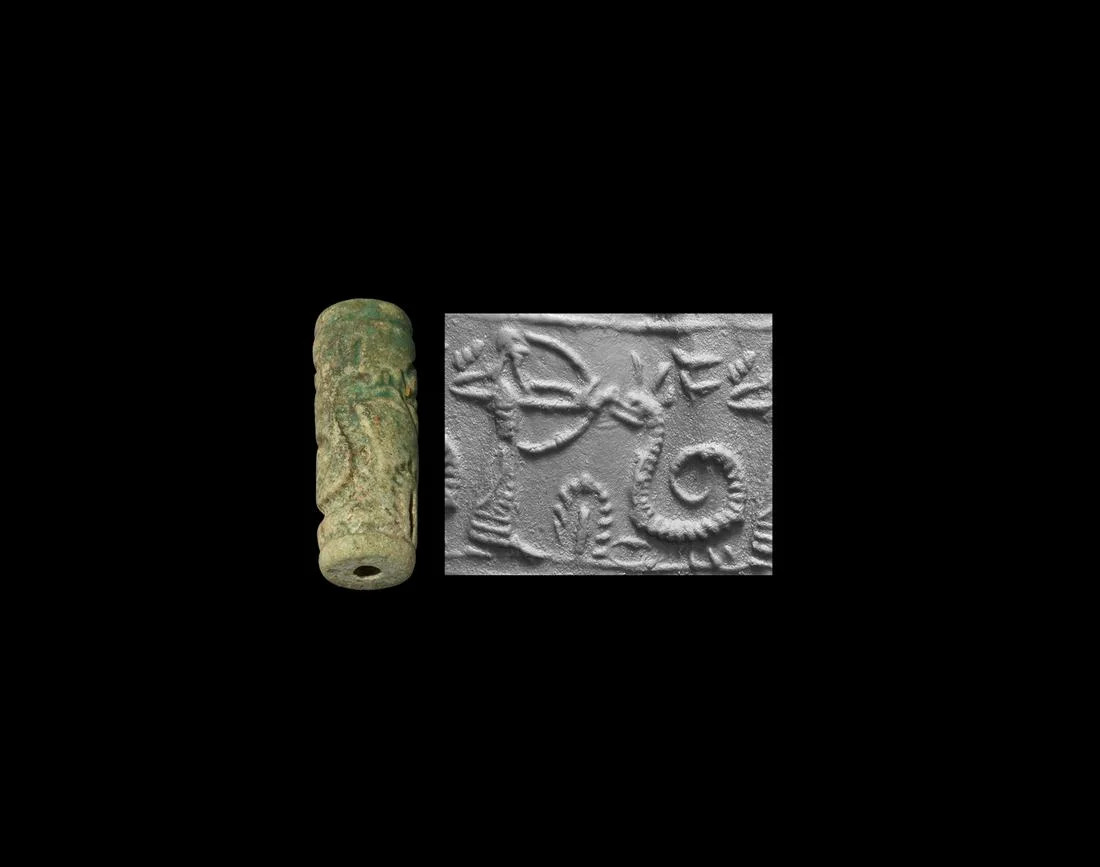 80 - Ninurta battles Marduk depicted by Mushhushshu