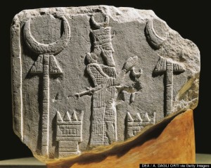SYRIA - CIRCA 2002: Limestone stela depicting the Moon God Sin, rear view. Artefact from Tell Ahmar, Syria. Assyrian civilisation, 8th Century BC. Aleppo, Archaeological Museum (Photo by DeAgostini/Getty Images)