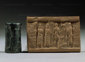 Cylinder seal and imprint, from Syria, 18th BCE. Presentation-scene before a warrior god. Steatite, H: 2,7 cm AO 21988