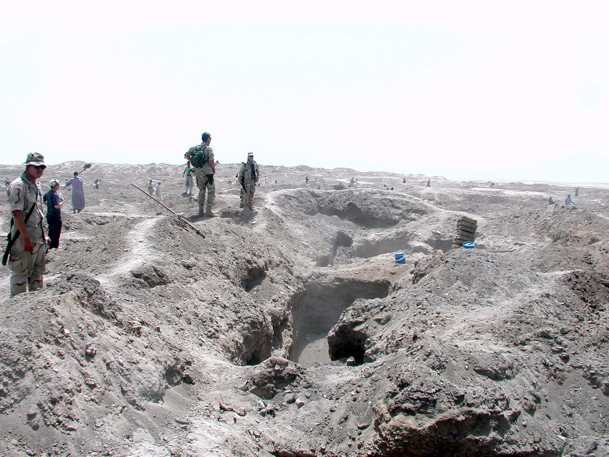 archeology in Isin, badly looted Isin pictured while US troops were stationed in Iraq, a small amount of excavations vrs. lootings have been done
