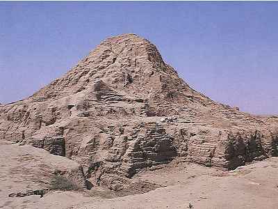 2a - Assur with man-made mountain, Ashur's mud brick-built house - temple in his city of Assur, immense, immaculate, & seen over large parts of the landscape, towering way above the earthlings below, exhibiting Ashur's dominance & power over the region, somehow it was all about power to the gods colonizing Earth