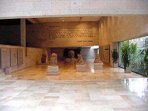2g - museum with Olmec carvings, Ningishzidda's 1st civilization established in the Yucatan