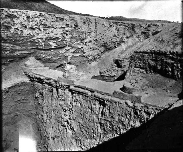 8f - part of Marduk's enormous mud brick-built temple - house in Babylon, 1909 excavations, the gods built in security, placing themselves mountain-high above the city & its earthlings, with long defendable staircases & very high walls, after all, they knew they are mortal, not immortal gods as they led man to believe