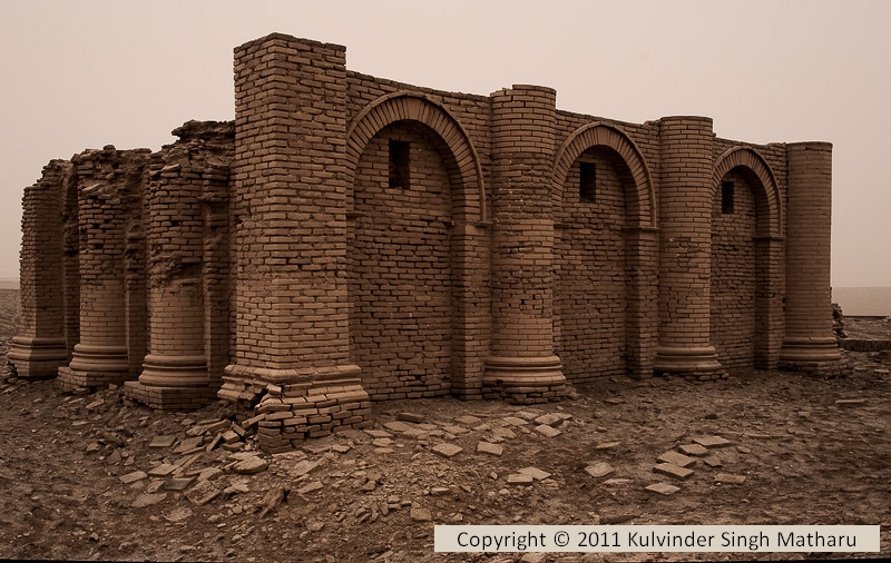 2i -mud brick-built building at Nippur, clay bricks made thousands of years before Moses was in the clay