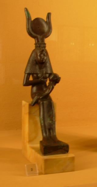 97 - Ninhursag nurses Egyptian pharaohs as the mother goddess of the gods & semi-divines