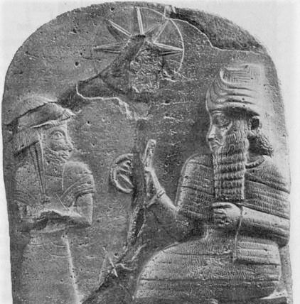 1ga - Sun god Utu the Law Giver with giant semi-divine Babylonian king; obvious scene with giants, Utu's damaged Sun symbol above