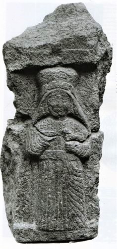 2e - Ishtar / Inanna rock carving from ancient days