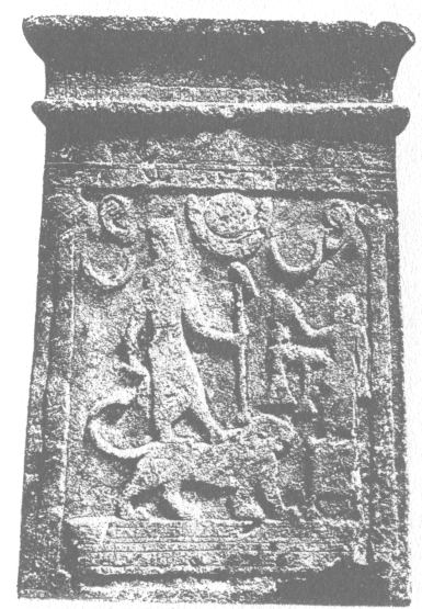 7 - Inanna atop Leo the lion with Nannar's Moon crescent & Utu's Sun disc symbols