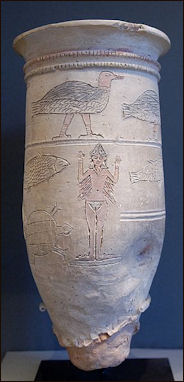 53 - nude winged pilot Ishtar, vase artefact