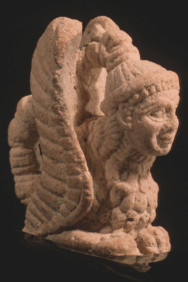 99 - winged Inanna sphynx; goddess who flies as a pilot, not a bird