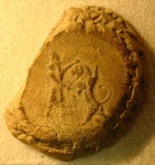 19s - giant semi-divine Sargon II overpowers a full grown lion, artifact showing us he's bigger, stronger, faster, & smarter than other earthlings