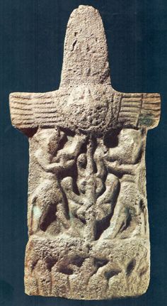 28 - ancient artifact with winged sky-disc & cross symbols of gods