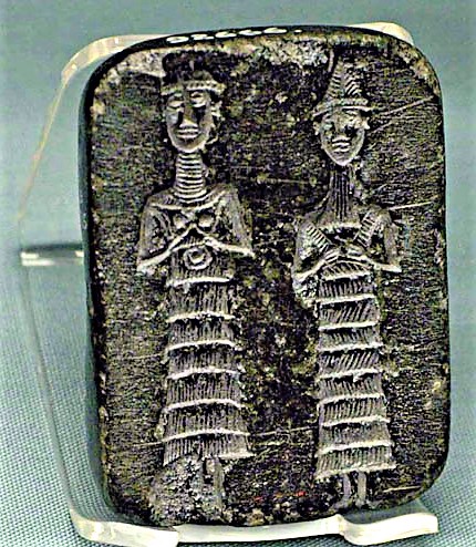 2b - Bau wearing her unique necklace, & spouse Ninurta