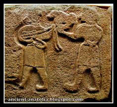 Hittite guitarist