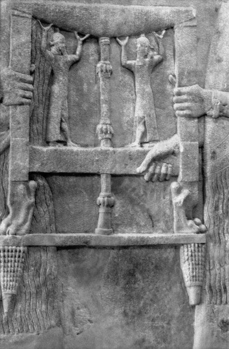 19v - the gods on the throne seat of Sargon II, Sargon attributes his royalty to his blood connection to the gods