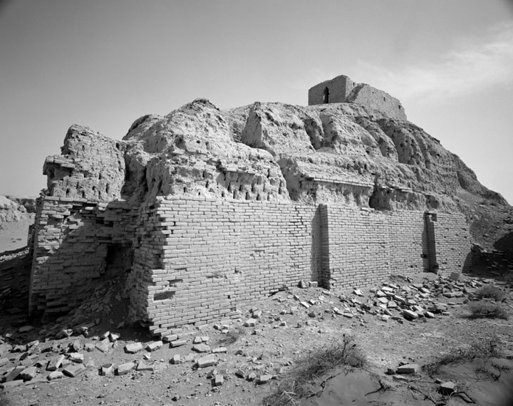 39 - Nippur ziggurat ruins, archaeological site of Nippur in Iraq