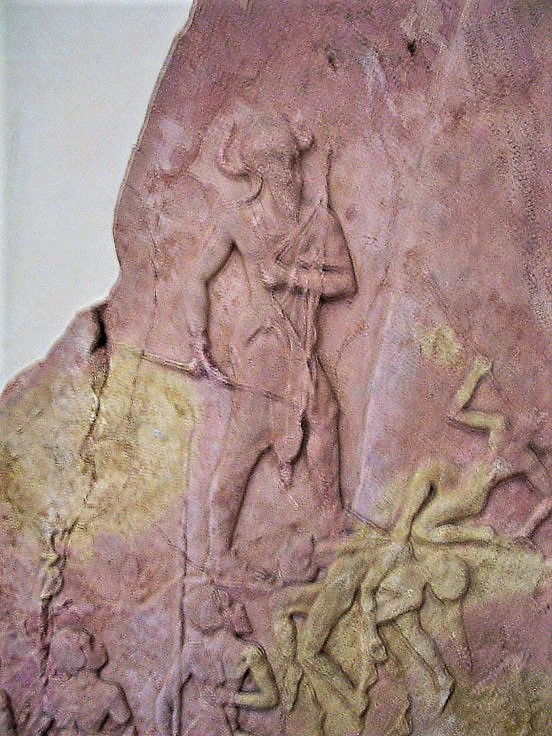 6e - Naram-Suen victory stele, giant Naram-Sin & a shem, who piloted the shem?