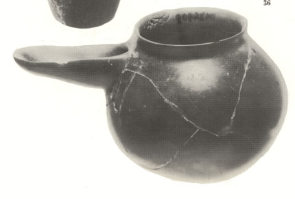 Sumerian bowl with spout, 3000 + B.C.
