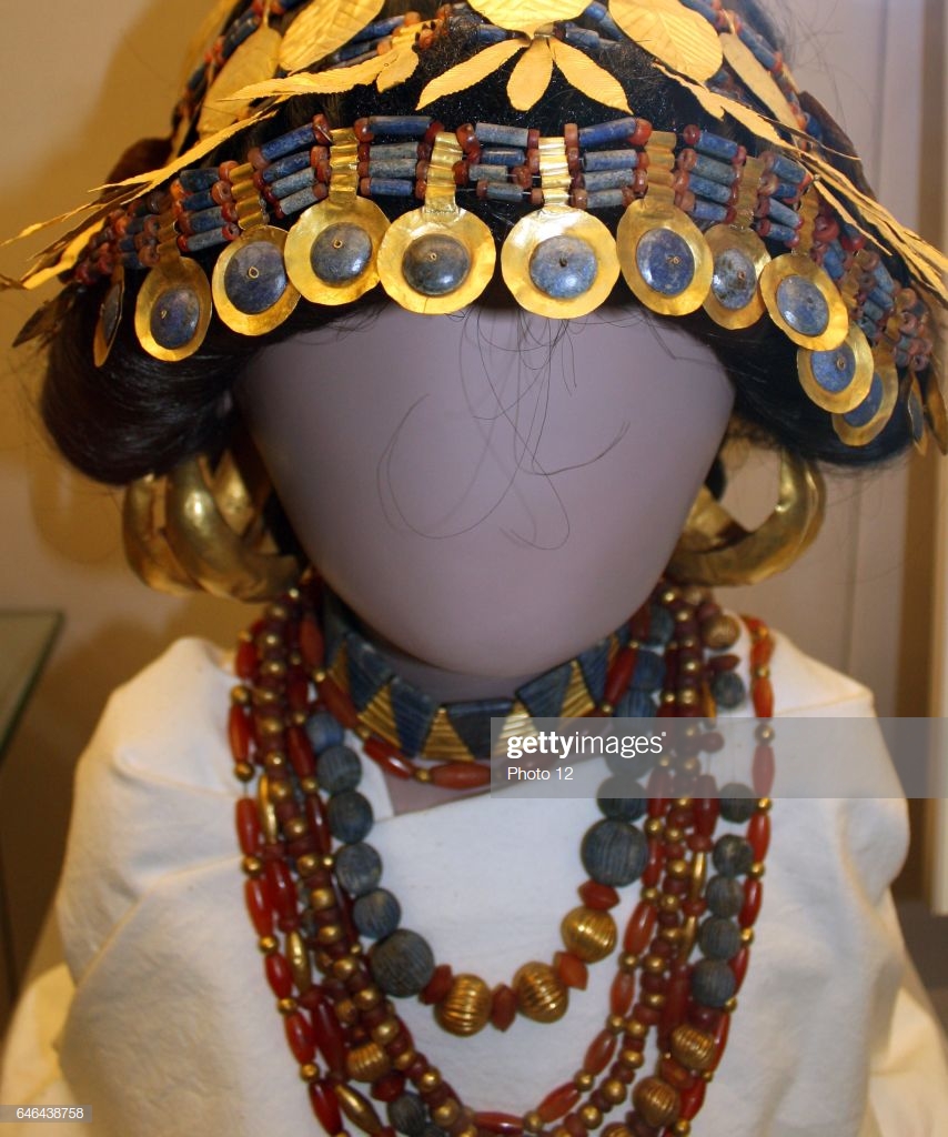 1a - beautiful gold & gemstone headdress & necklaces