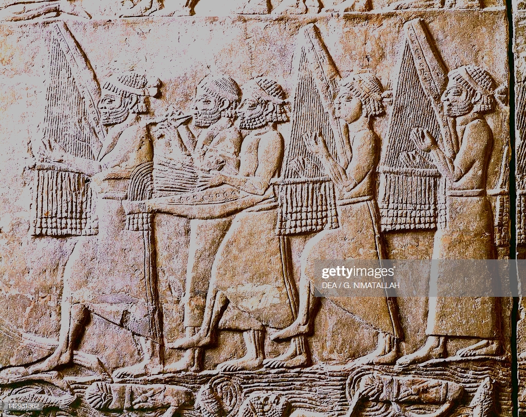 27 - ancient king being entertained by musicians