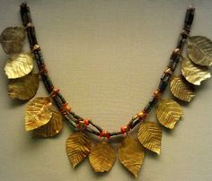 4 - gold necklace from ancient days long forgoyyen