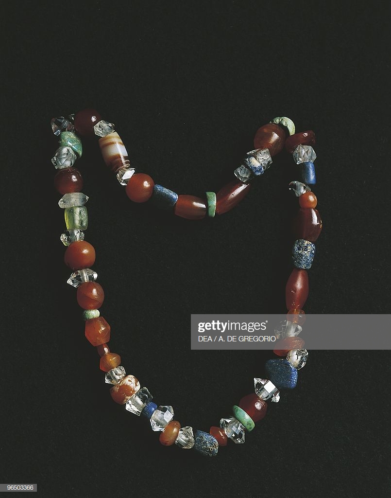 4l - cornelian, quartz, & other stones make-up for necklace