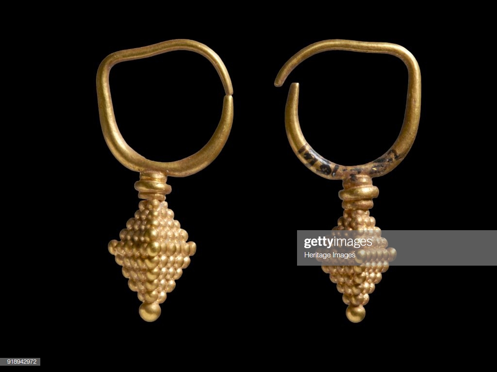 6b - golden earrings