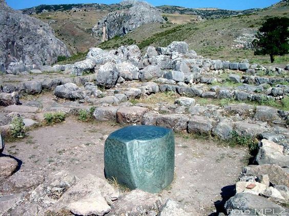 7 - green cubit stone of Hattusa, Turkey