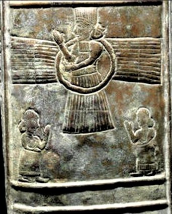 15 - giant alien god Ashur & 2 goddesses in ancient Iran