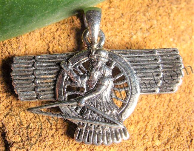 15d - Ashur, Assyrian god of war, silver pendant