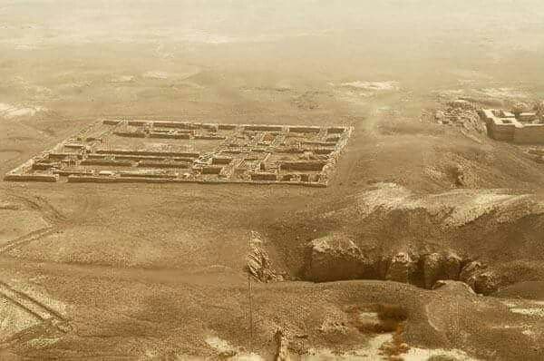 1 - areal view of King Shulgi's palace in the fertile land between the rivers