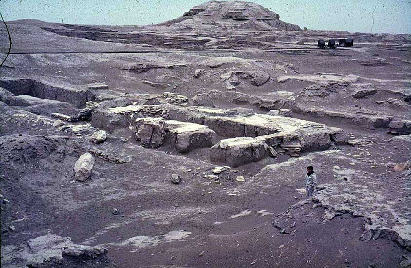 2 - Uruk & Anu's temple in the distance