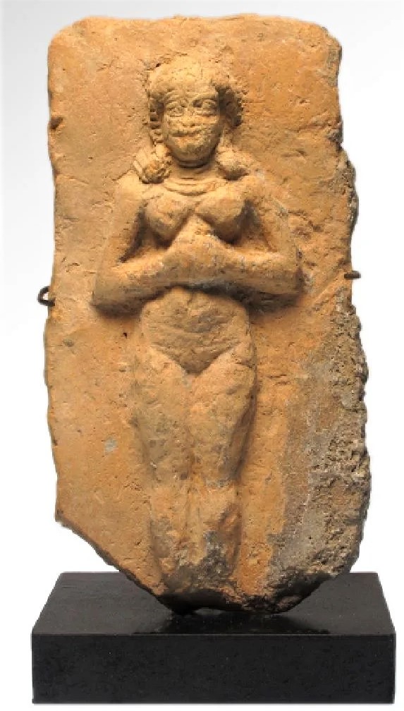 8c - naked Inanna stele, the Goddess of Love