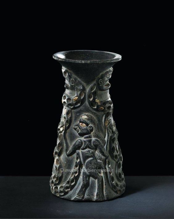 63a - ancient vase with Ningishzidda's entwined serpents symbol